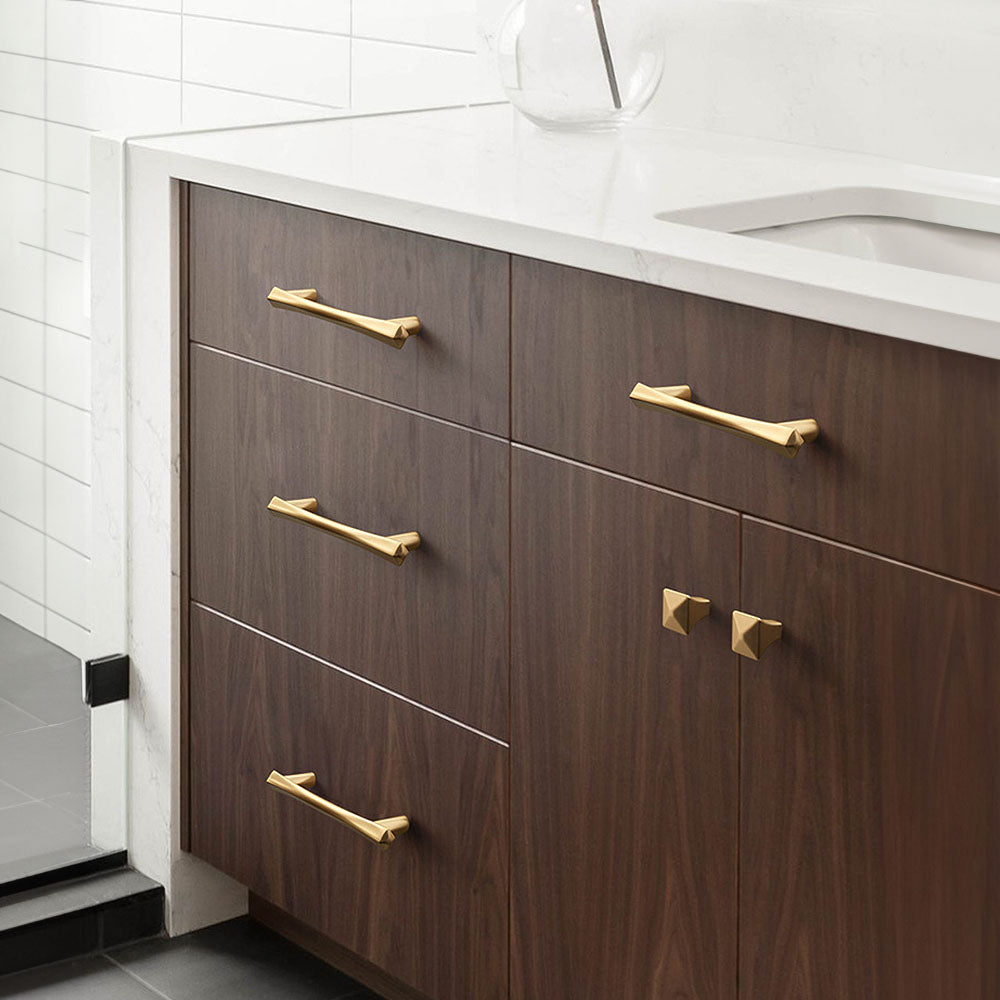 Classic Gold Cabinet Pulls and Dresser Knobs for Kitchen