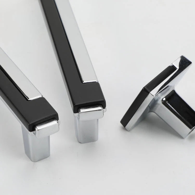 Silver Zinc Alloy Square Bar Pull Handle for Bathroom and Cabinets