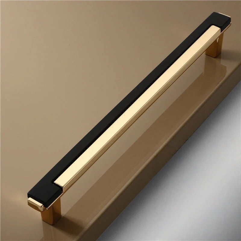 Black Gold Zinc Alloy Square Bar Pull Handle for Kitchen