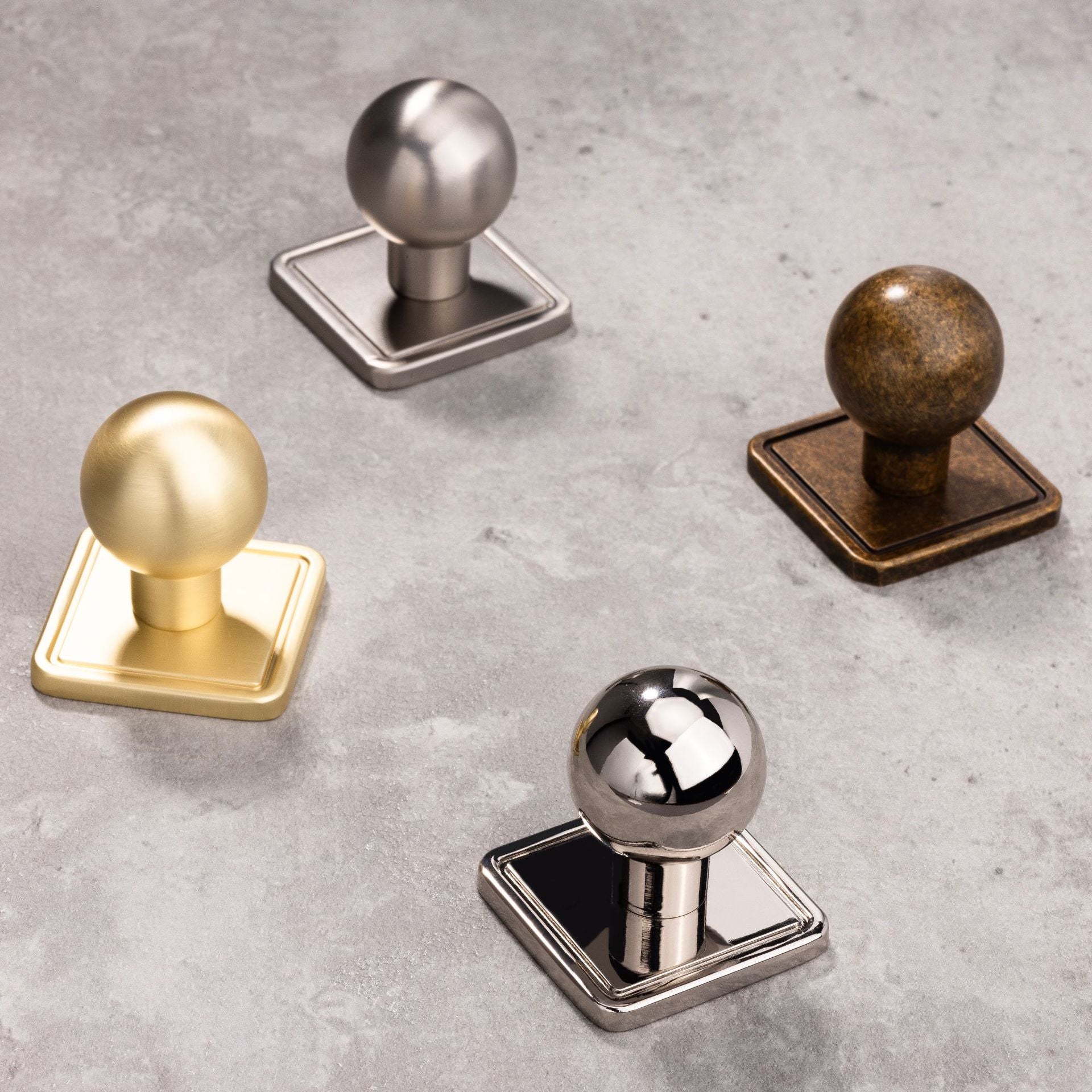 Antique Brass Zinc Alloy Kitchen Doors Cabinet Knobs