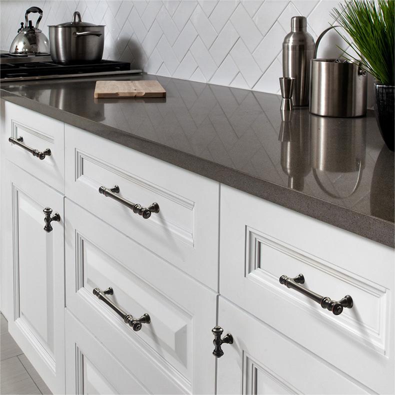 Modern Black Aluminium Cabinet Pulls On Cabinets
