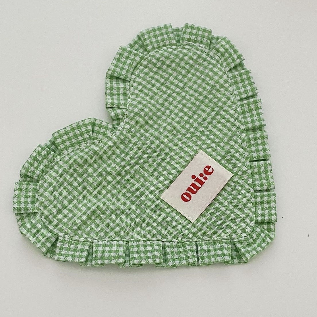 INS Heart-Shaped Plaid Meal Mats with Pleated Lace – 6 Pack