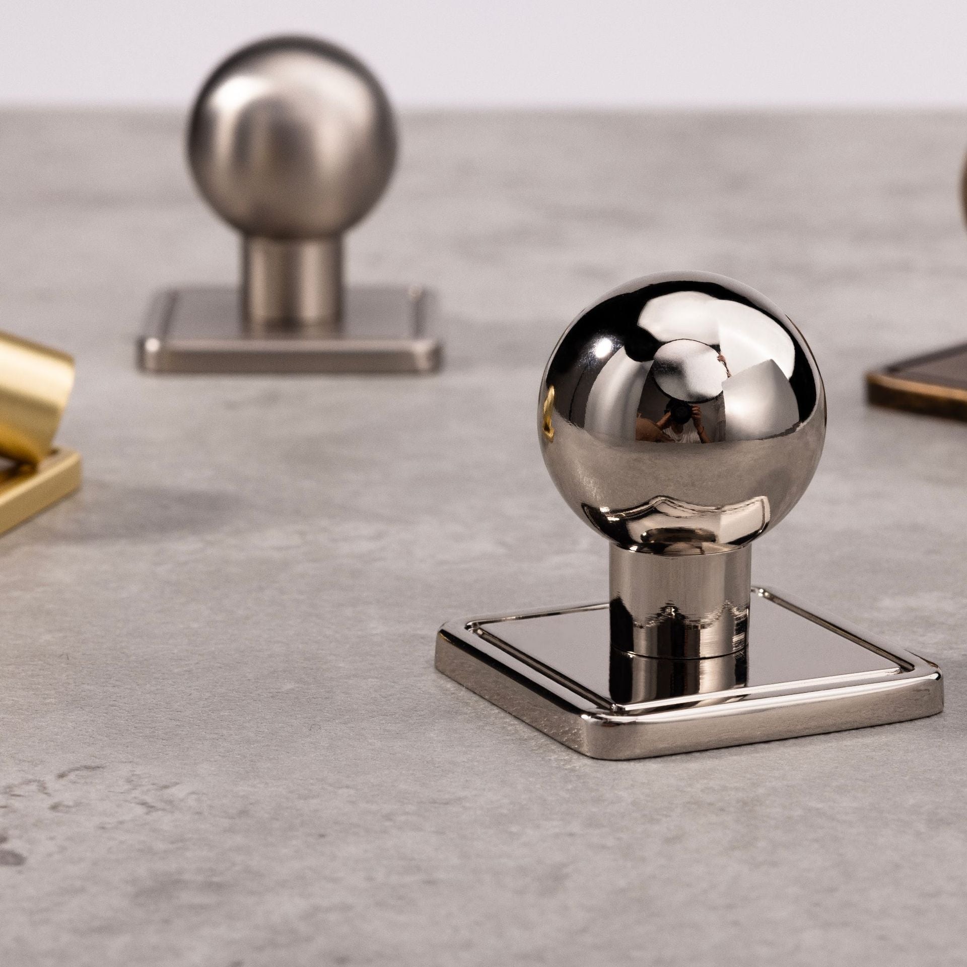 Antique Brass Zinc Alloy Kitchen Doors Cabinet Knobs