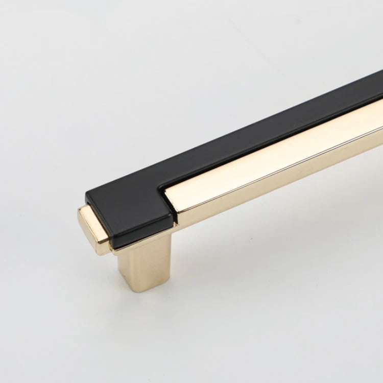 Black Gold Zinc Alloy Square Bar Pull Handle for Kitchen