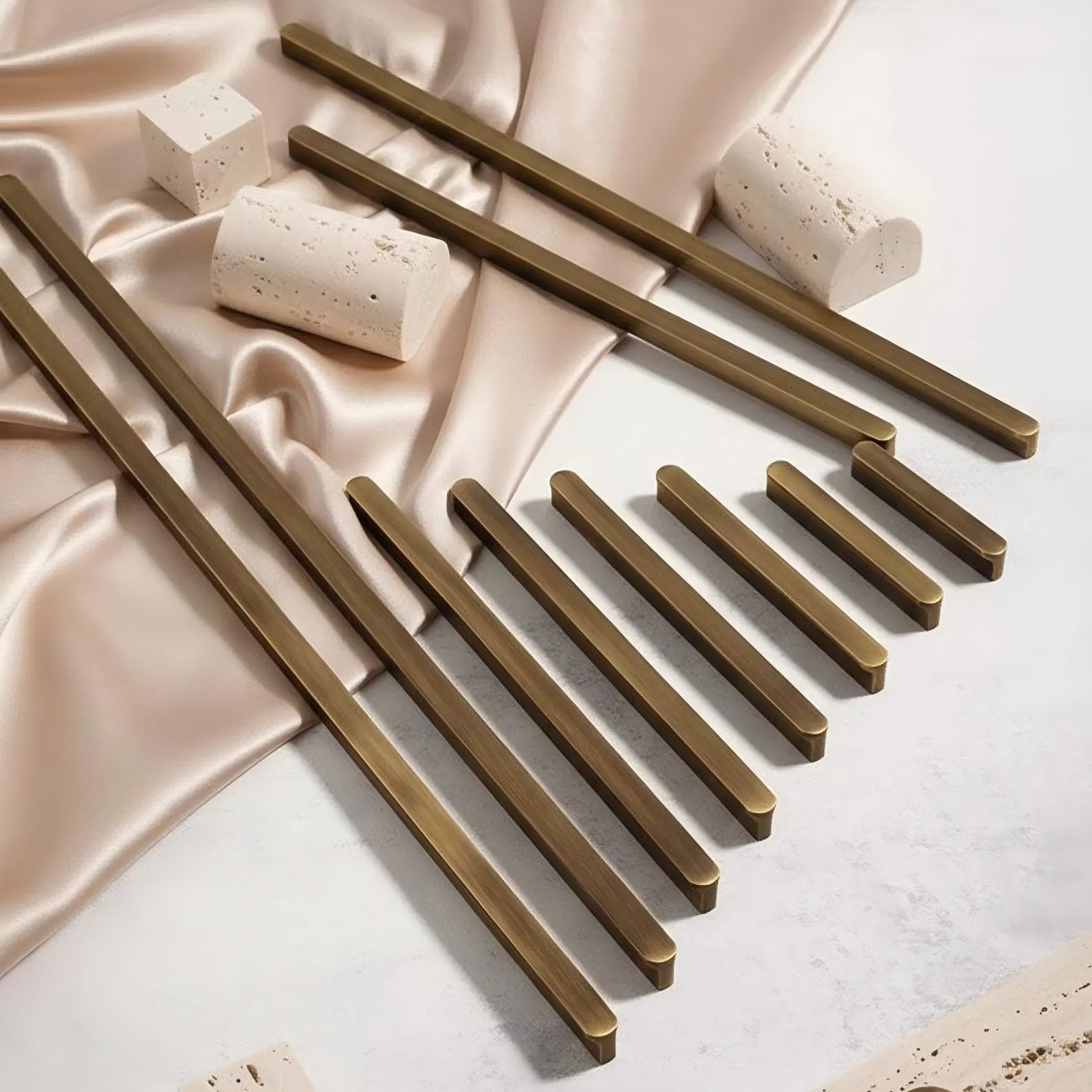 Antique Bronze Brass Edge Cabinet Handles